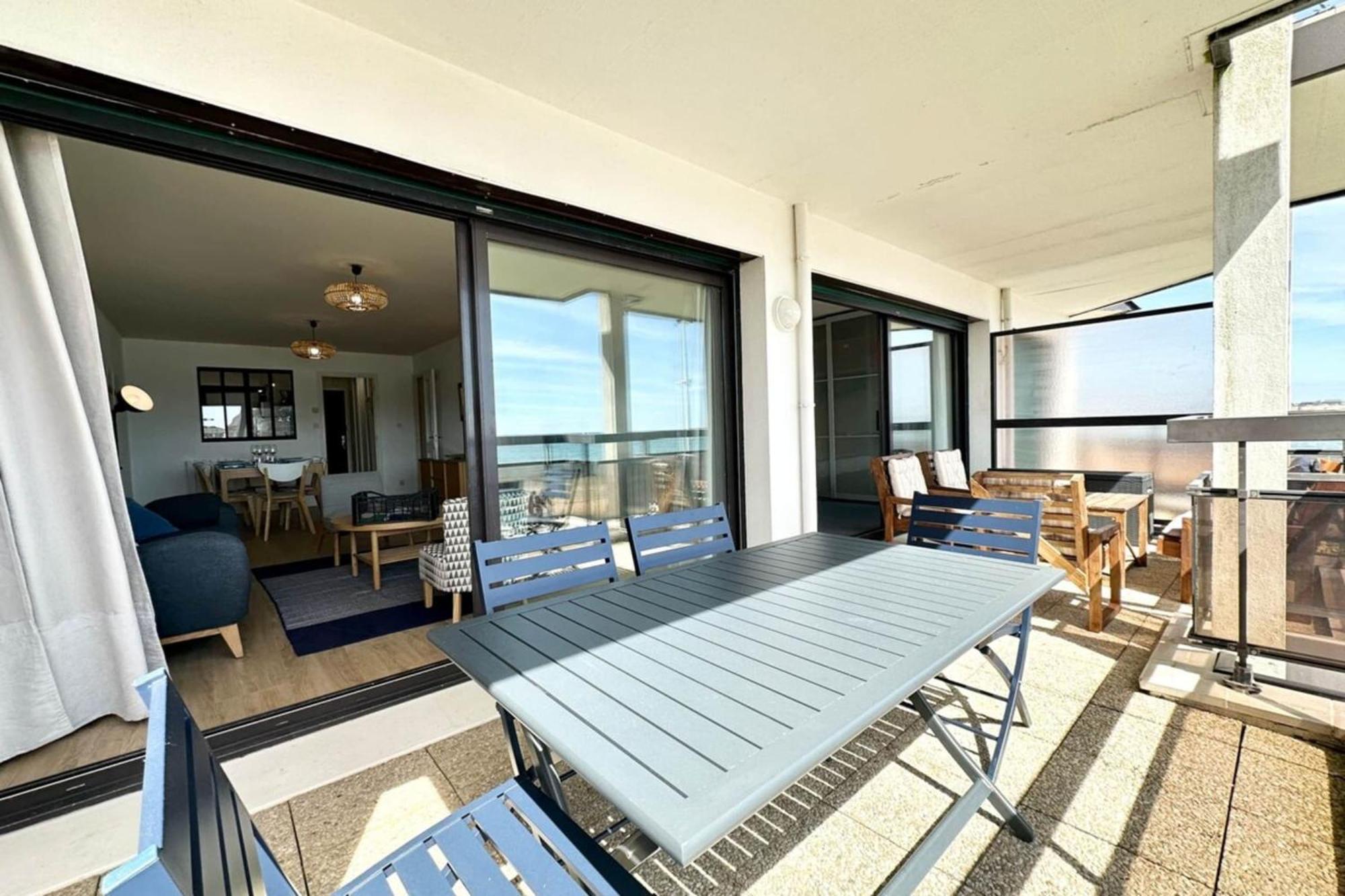 Appartement LUXURY ! T3 Vue océan imprenable 180 à Larmor-Plage Extérieur photo